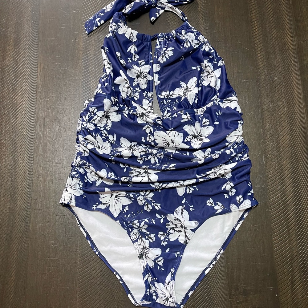 Floral Woman’s Swimwear in Navy and White